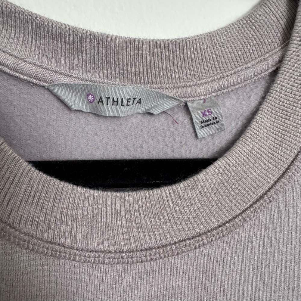 Athleta Coaster Luxe Crewneck Sweatshirt Light Purple Super Soft Oversized XS - Picture 2 of 8